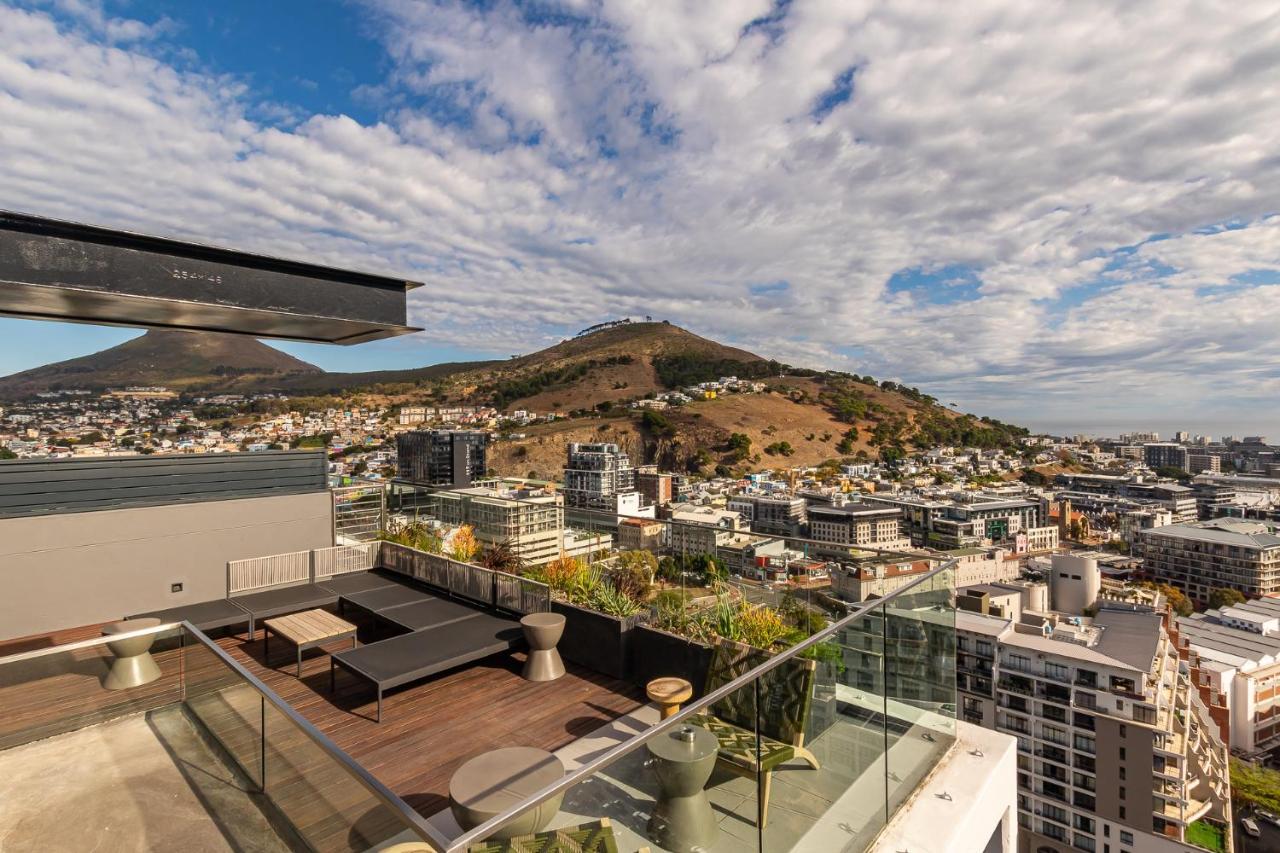 Beautiful Family Apartment With Amazing Views @ 16 On Bree Cape Town Dış mekan fotoğraf
