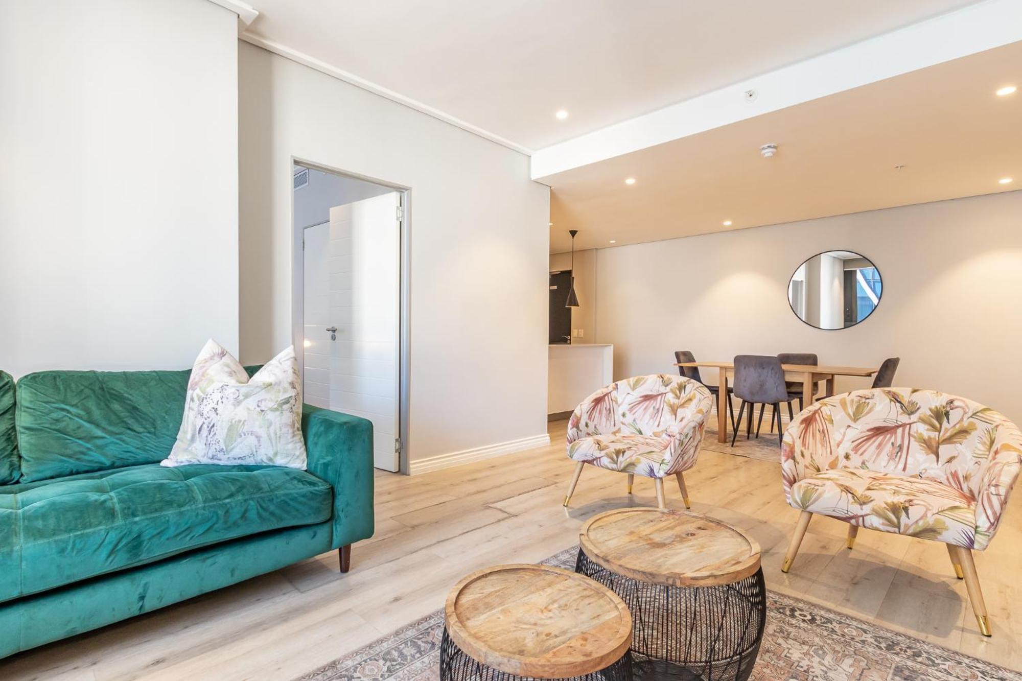 Beautiful Family Apartment With Amazing Views @ 16 On Bree Cape Town Dış mekan fotoğraf